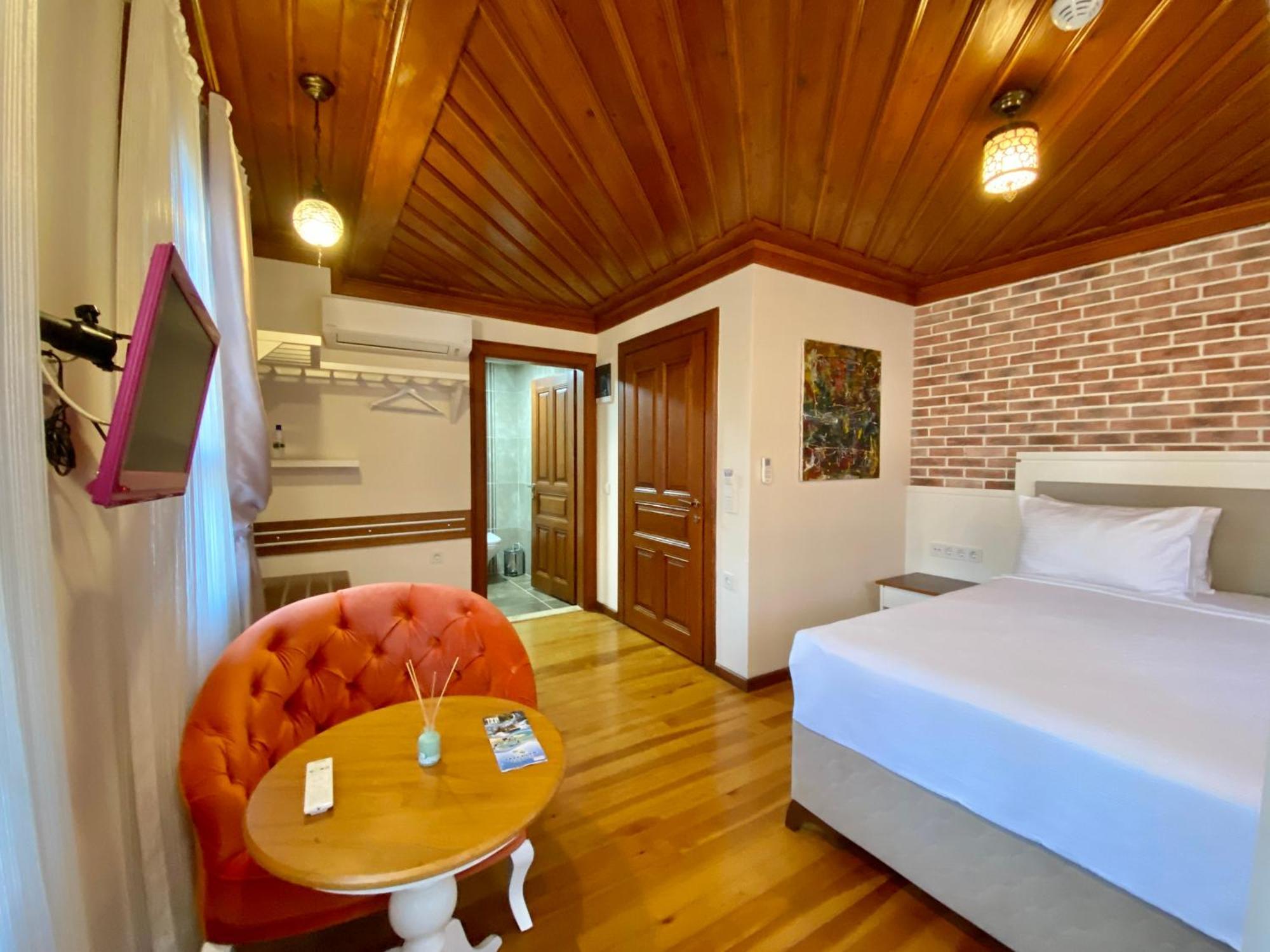 Kervan Hotel Antalya Bagian luar foto